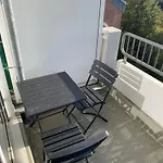 Apartamento Komfortables Apartment, Ihr Zuhause Auf Zeit Mit 3 Schlafzimmern, 2 Balkonen, Netflix & 24h Check-in Radefeld