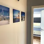 Komfortables Apartment, Ihr Zuhause Auf Zeit Mit 3 Schlafzimmern, 2 Balkonen, Netflix & 24h Check-in * Radefeld