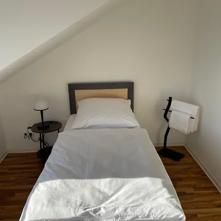 Komfortables Apartment, Ihr Zuhause Auf Zeit Mit 3 Schlafzimmern, 2 Balkonen, Netflix & 24h Check-in شقة