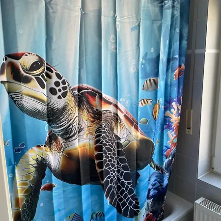 Komfortables Apartment, Ihr Zuhause Auf Zeit Mit 3 Schlafzimmern, 2 Balkonen, Netflix & 24h Check-in Апартаменты Радефельд