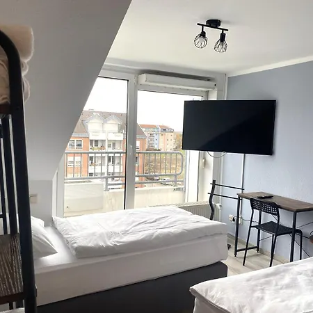 Komfortables Apartment, Ihr Zuhause Auf Zeit Mit 3 Schlafzimmern, 2 Balkonen, Netflix & 24h Check-in *