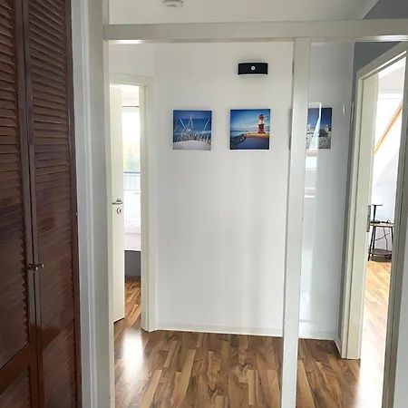 Komfortables Apartment, Ihr Zuhause Auf Zeit Mit 3 Schlafzimmern, 2 Balkonen, Netflix & 24h Check-in شقة