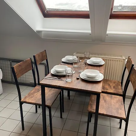 Komfortables Apartment, Ihr Zuhause Auf Zeit Mit 3 Schlafzimmern, 2 Balkonen, Netflix & 24h Check-in *